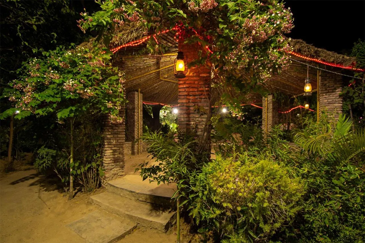 Alloggio per agriturismo Omera Farm Gurugram A Blusalz Rural Experience India
